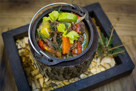 Рагу из овощей с олениной – простой рецепт с тушенкой от шеф повара