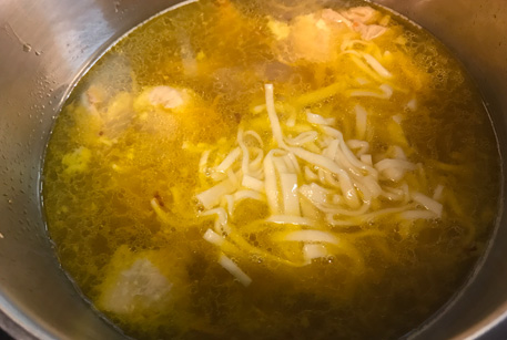 Рецепт простого супа: суп лапша с курицей 