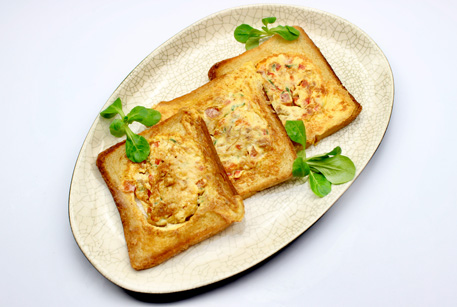 Горячие бутерброды на сковороде – простой и быстрый рецепт со свининой тушеной