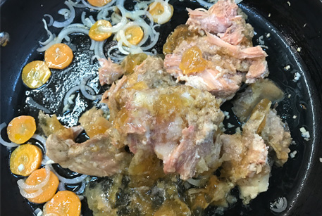 Рецепт с крупнокусковой тушенкой ГОСТ из свинины