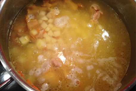 Похлебка с грибами лисичками и куриным филе - рецепт куриного супа с фото