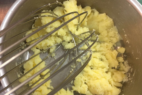 Картошка с котлетами – домашний рецепт с фото