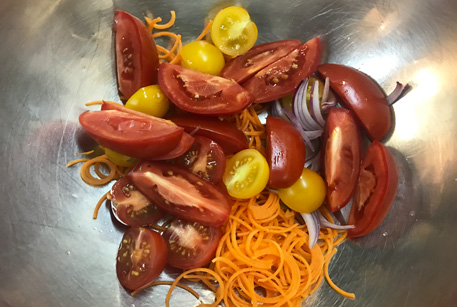 Рецепт салата: салат из моркови и помидор
