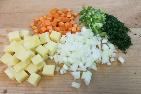Вкусный рецепт домашнего супа с тушенкой