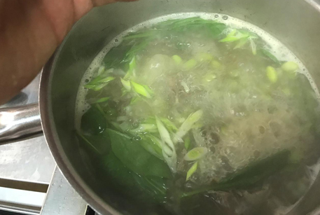 Рецепт с тушенкой: суп с фасолью