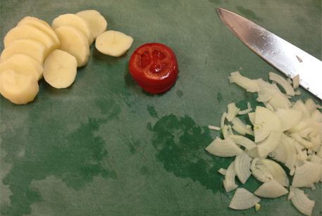 Свинина с картошкой и помидорами в духовке рецепт пошаговый
