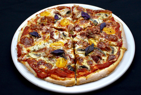 Тонкая пицца как в пиццерии – рецепт пиццы в домашних условиях