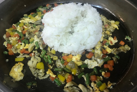 Жареный рис с яйцом по рецепту с фото